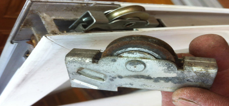 screen door roller repair in Mead Valley